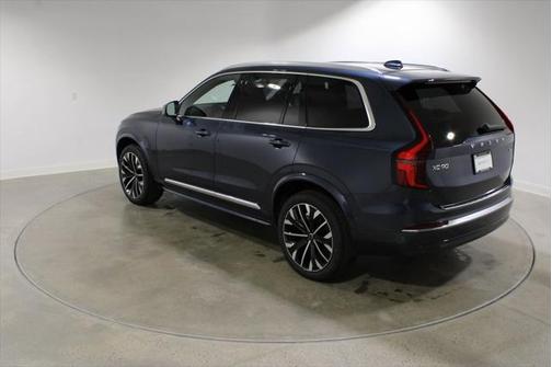 2025 Volvo XC90 B6 Plus 7-Seater