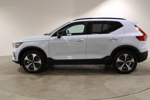 Cloud Blue 2026 Volvo XC40 Plus, B5 AWD Gas (mild hybrid), Dark