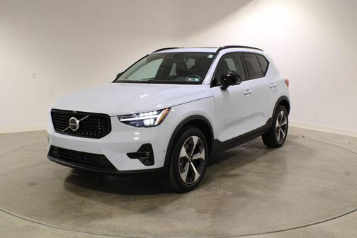 Cloud Blue 2026 Volvo XC40 Plus, B5 AWD Gas (mild hybrid), Dark