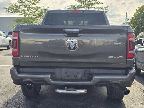 Granite Crystal Metallic Clearcoat 2022 RAM 1500 Limited