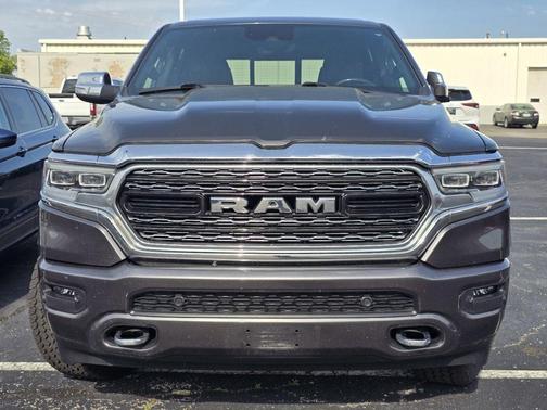 Granite Crystal Metallic Clearcoat 2022 RAM 1500 Limited