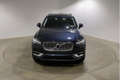 2025 Volvo XC90 B6 Plus 7-Seater