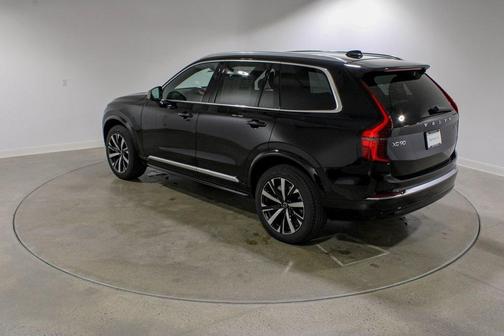 2026 Volvo XC90 B5 Core