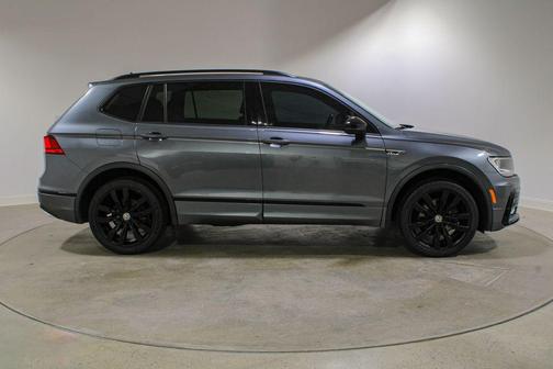 2021 Volkswagen Tiguan 2.0T SE R-Line Black 4MOTION