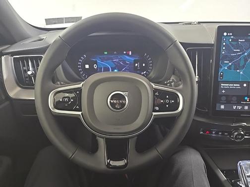 2026 Volvo XC60 B5 Ultra Black Edition