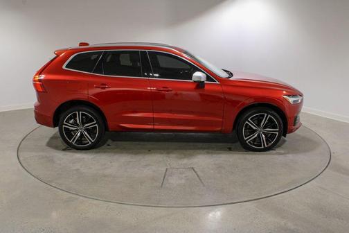 2019 Volvo XC60 T5 R-Design