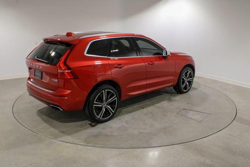 2019 Volvo XC60 T5 R-Design