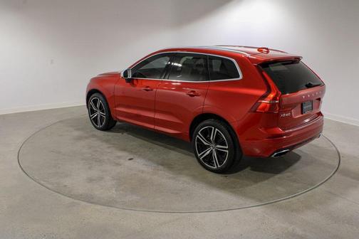 2019 Volvo XC60 T5 R-Design