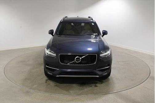 2019 Volvo XC90 T6 Momentum