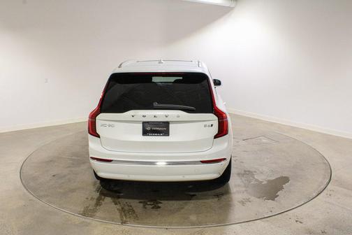 2025 Volvo XC90 B6 Plus 7-Seater