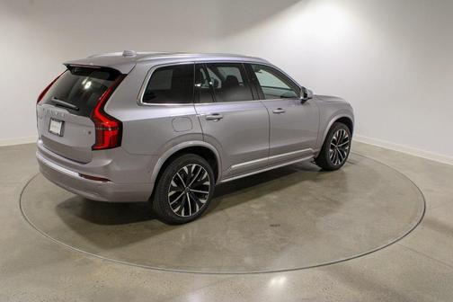 2026 Volvo XC90 B6 Plus 6-Seater