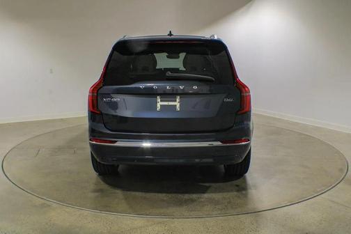 Denim Blue Metallic 2026 Volvo XC90 Ultra, B6 AWD Gas (mild hybrid), Gasoline, Bright, 7 Seats