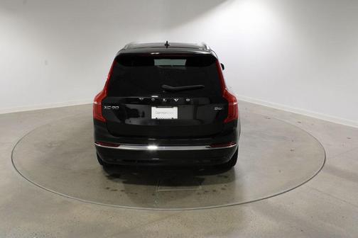2024 Volvo XC90 B6 Ultimate Bright Theme 6-Seater
