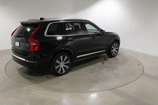2024 Volvo XC90 B6 Ultimate Bright Theme 6-Seater