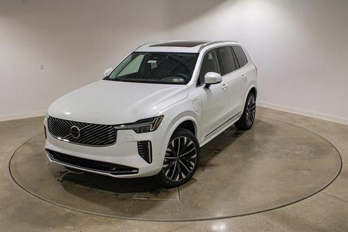 2025 Volvo XC90 Plug-In Hybrid T8 Plus 7-Seater