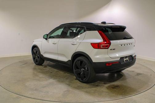 Crystal White 2026 Volvo XC40 Black Edition Ultra, B5 AWD Gas (mild hybrid)
