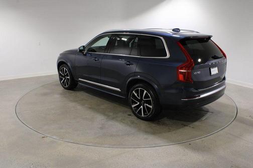 2023 Volvo XC90 B6 Plus 7-Seater