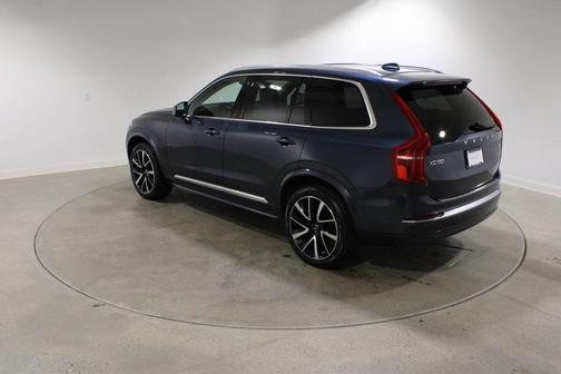 2023 Volvo XC90 B6 Plus 7-Seater
