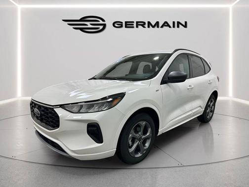 Star White Metallic Tri-Coat 2024 Ford Escape ST-Line