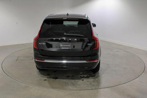 2025 Volvo XC90 B6 Plus 7-Seater