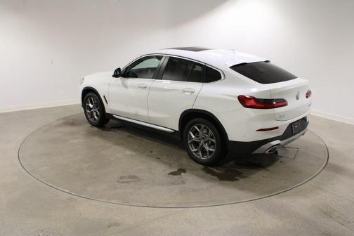 2023 BMW X4 xDrive30i