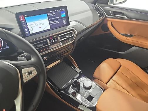 2023 BMW X4 xDrive30i