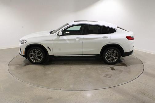 2023 BMW X4 xDrive30i