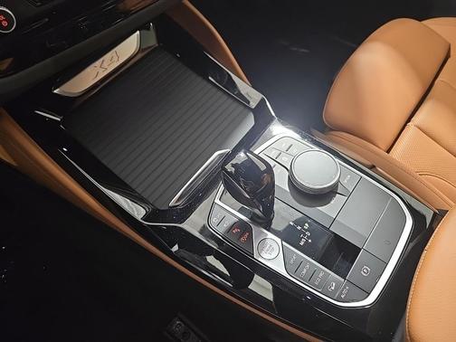 2023 BMW X4 xDrive30i