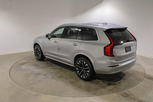2025 Volvo XC90 B6 Plus 7-Seater