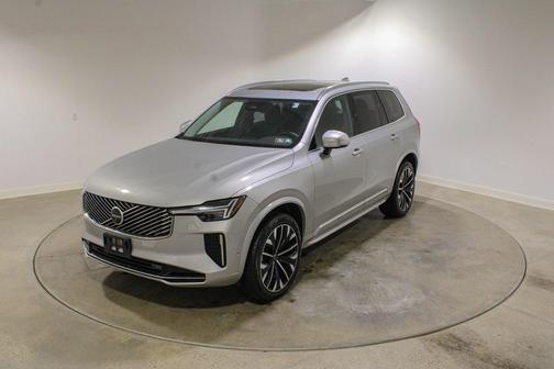 2025 Volvo XC90 B6 Plus 7-Seater