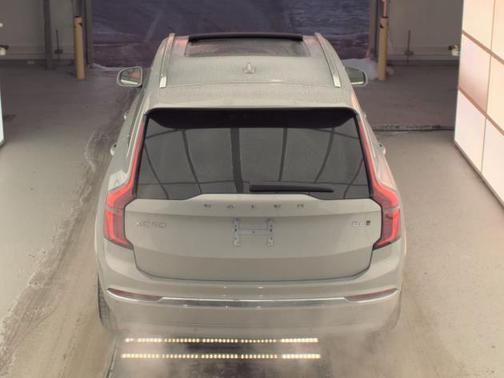 2025 Volvo XC90 B6 Plus 7-Seater