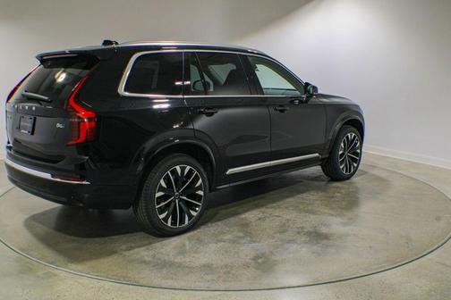 Onyx Black Metallic 2026 Volvo XC90 Plus, B6 AWD Gas (mild hybrid), Gasoline, Bright, 7 Seats