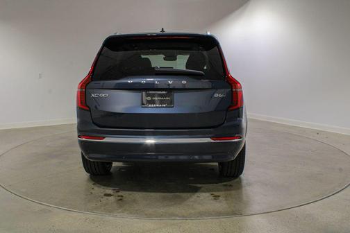 Denim Blue Metallic 2026 Volvo XC90 B6 Ultra 7-Seater