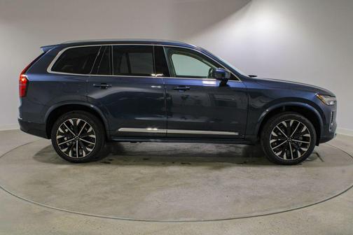 Denim Blue Metallic 2026 Volvo XC90 B6 Ultra 7-Seater