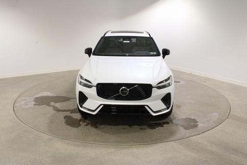 2026 Volvo XC60 B5 Core