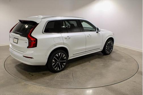 2025 Volvo XC90 Plug-In Hybrid T8 Plus 7-Seater