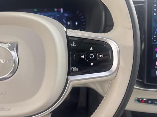 2026 Volvo XC90 Ultra, B6 AWD Gas (mild hybrid), Gasoline, Bright, 7 Seats