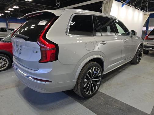 Silver Dawn Metallic 2025 Volvo XC90 B5 Plus 6-Seater