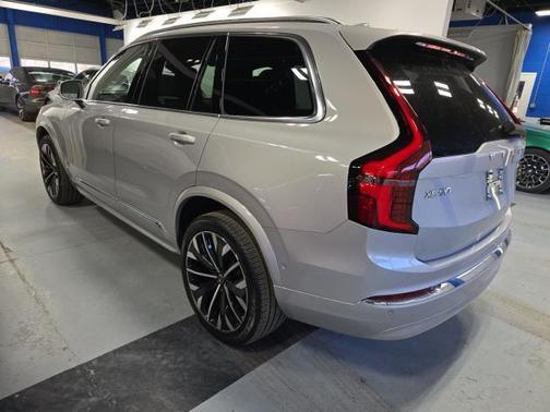 Silver Dawn Metallic 2025 Volvo XC90 B5 Plus 6-Seater