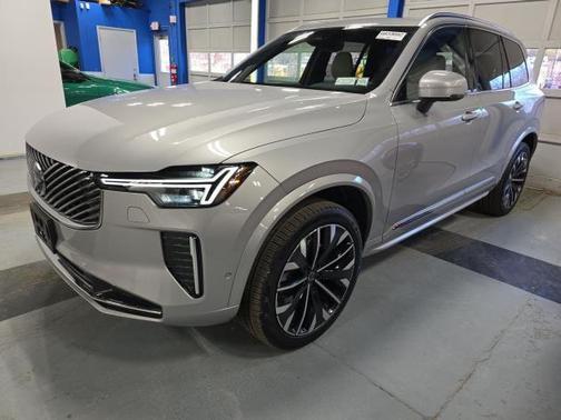 Silver Dawn Metallic 2025 Volvo XC90 B5 Plus 6-Seater