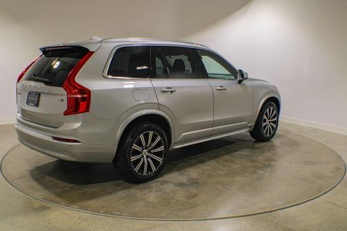 Silver Dawn Metallic 2023 Volvo XC90 B6 Core
