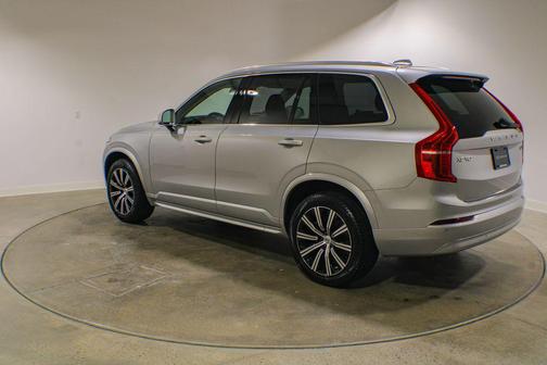 Silver Dawn Metallic 2023 Volvo XC90 B6 Core