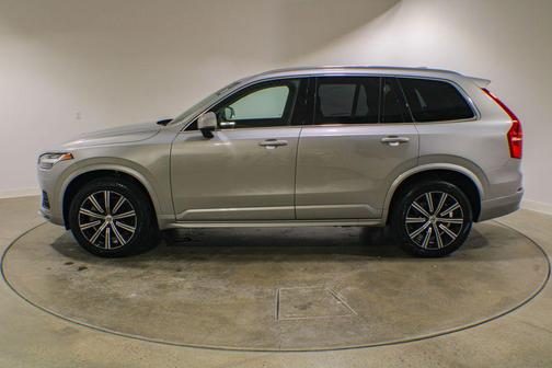Silver Dawn Metallic 2023 Volvo XC90 B6 Core