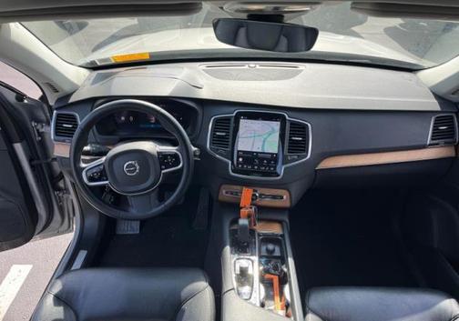 Silver Dawn Metallic 2023 Volvo XC90 B6 Core