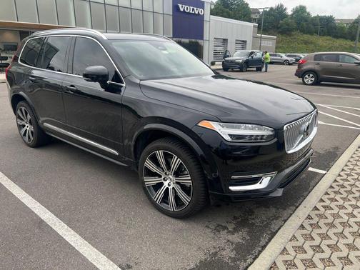 Onyx Black Metallic 2024 Volvo XC90 Recharge Plug-In Hybrid T8 Ultimate 6-Seater