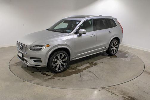 2023 Volvo XC90 B6 Ultimate 7-Seater