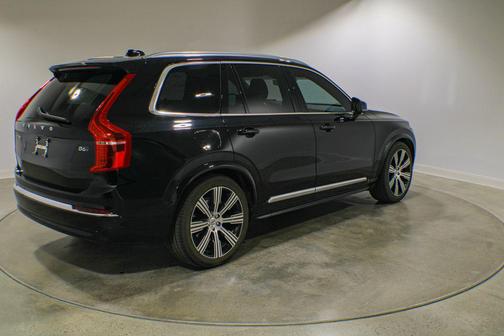 Onyx Black Metallic 2023 Volvo XC90 B6 Ultimate 7-Seater