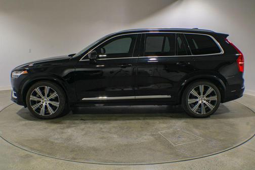 Onyx Black Metallic 2023 Volvo XC90 B6 Ultimate 7-Seater