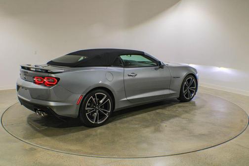 Sharkskin Metallic 2023 Chevrolet Camaro 1SS