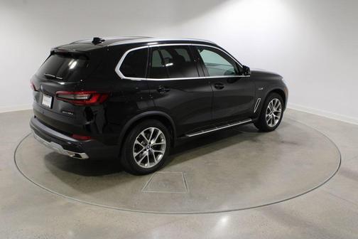 2023 BMW X5 PHEV xDrive45e